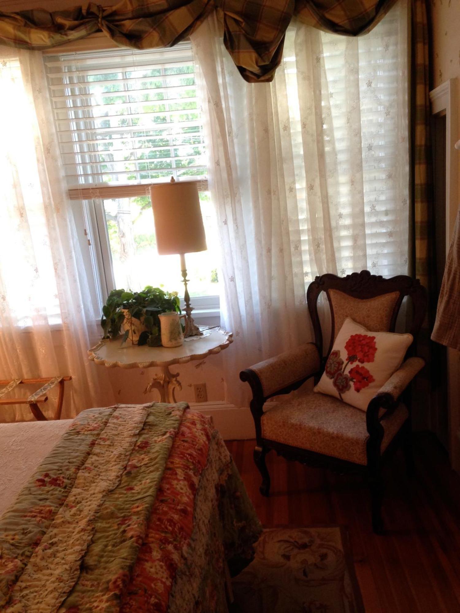 Hilltop House Bed & Breakfast Amenia Εξωτερικό φωτογραφία