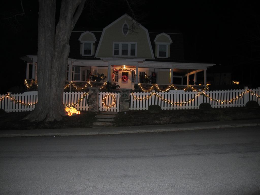 Hilltop House Bed & Breakfast Amenia Εξωτερικό φωτογραφία