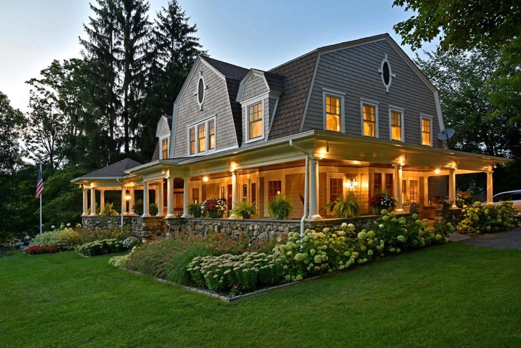 Hilltop House Bed & Breakfast Amenia Εξωτερικό φωτογραφία