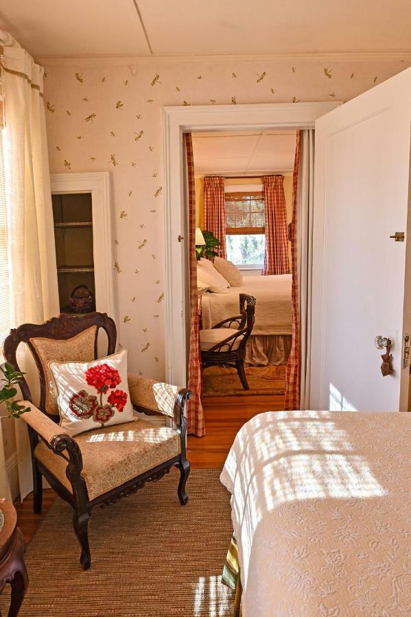 Hilltop House Bed & Breakfast Amenia Εξωτερικό φωτογραφία